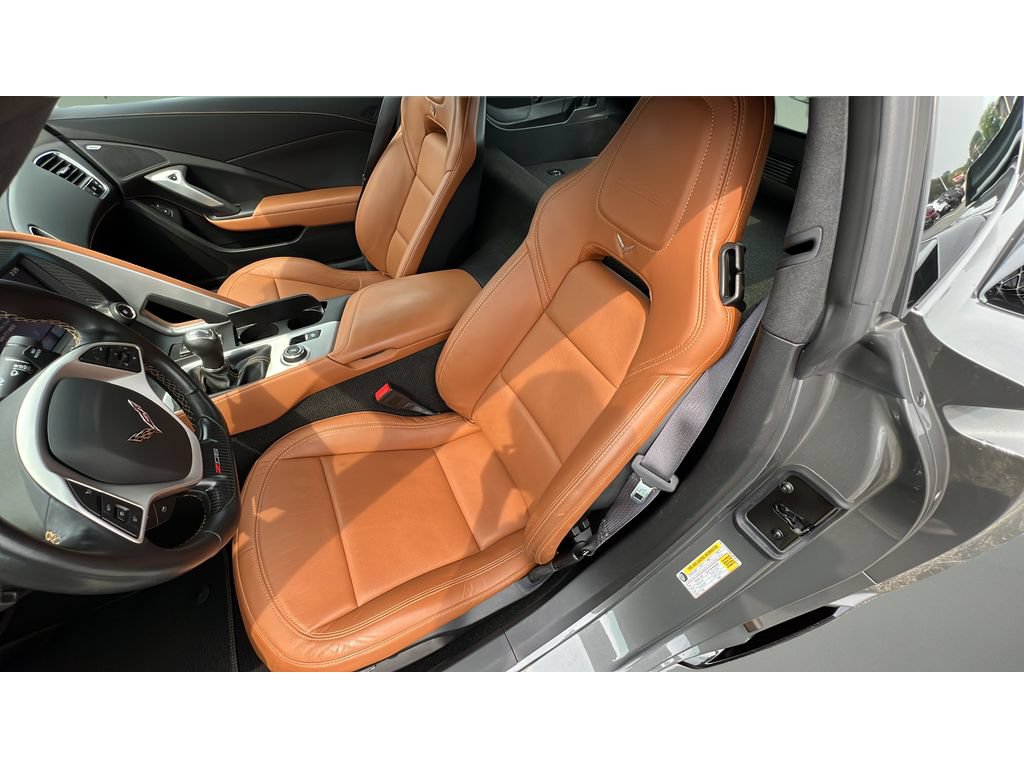 Used 2015 Chevrolet Corvette Z06 w/ 3LZ Preferred Equipment Group RWD image 24