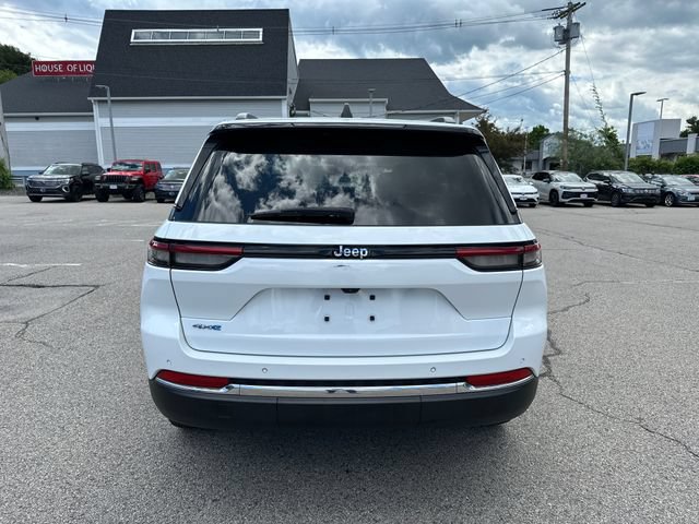 Used 2023 Jeep Grand Cherokee 4WD 4xe image 7