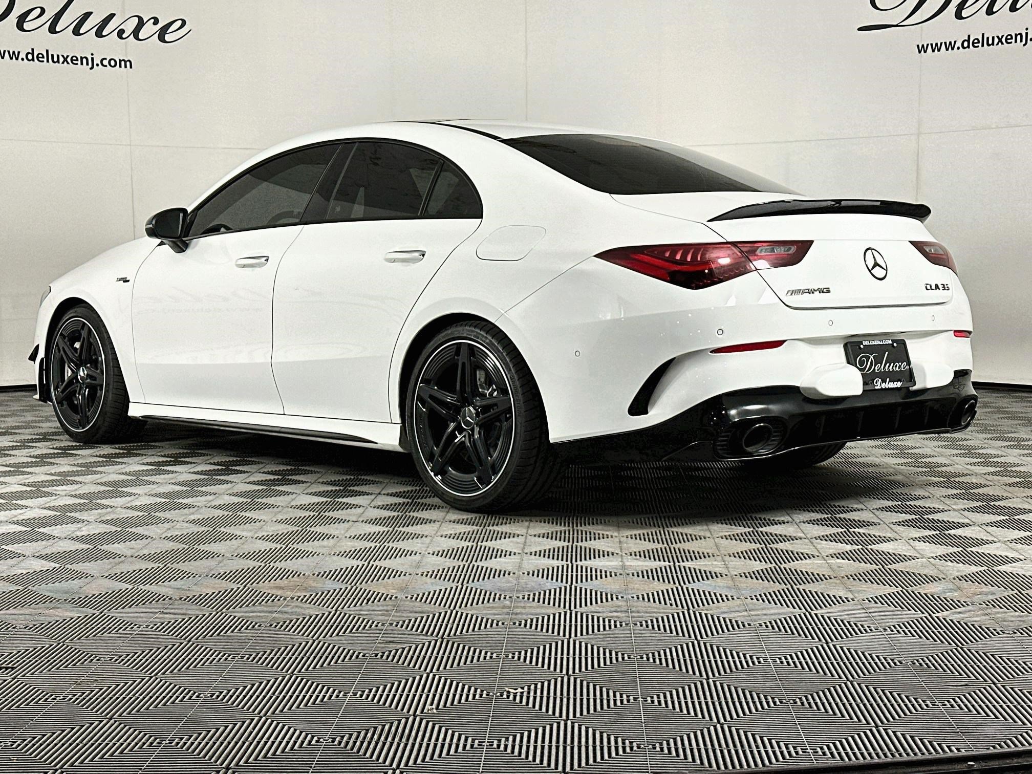 Used 2025 Mercedes-Benz CLA 35 AMG 4MATIC image 4