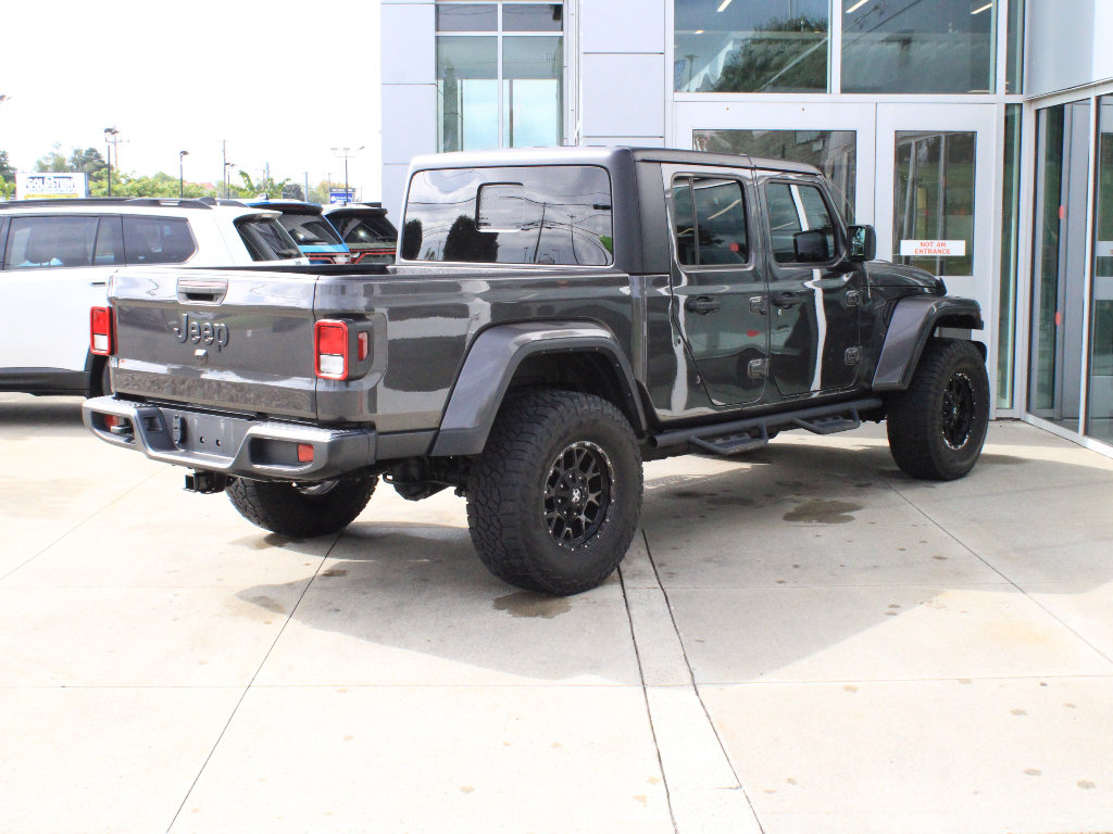 Used 2022 Jeep Gladiator Sport AWD/4WD image 6