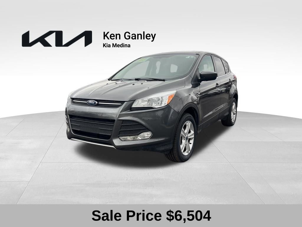Used 2016 Ford Escape SE image 1
