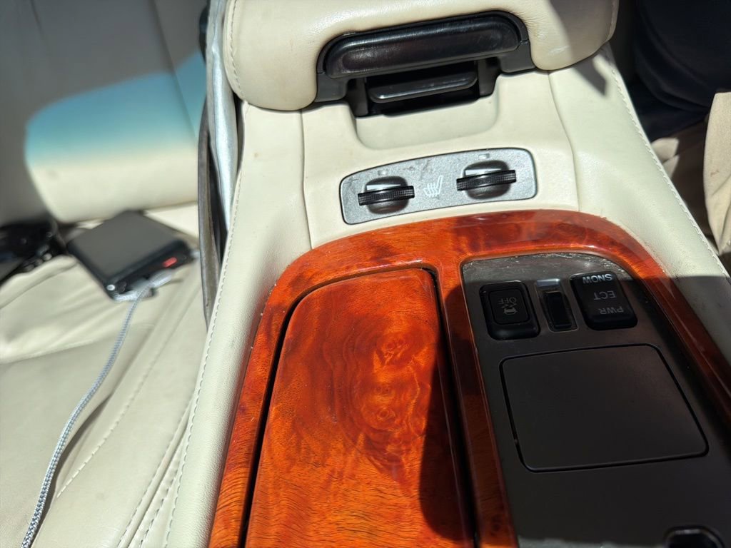 Used 2007 Lexus SC 430 Convertible RWD image 16