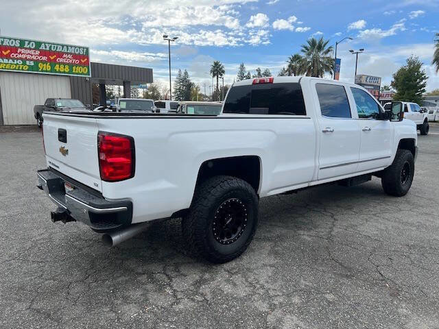 Used 2015 Chevrolet Silverado 2500 LTZ w/ Duramax Plus Package image 7