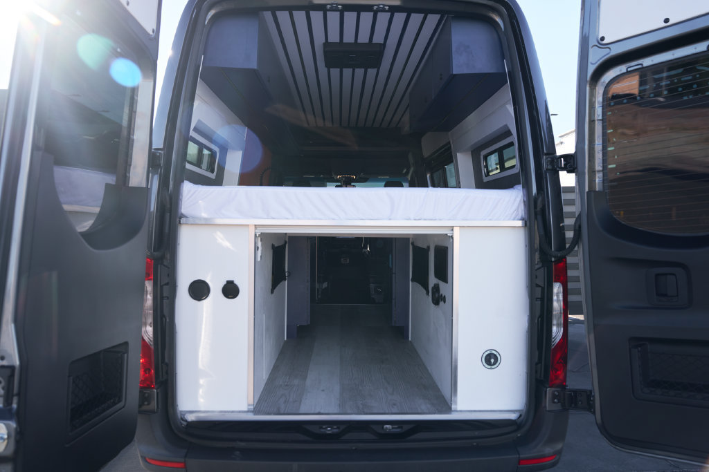 Used 2021 Mercedes-Benz Sprinter 2500 image 19