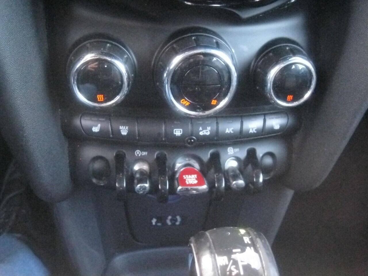 Used 2015 MINI Cooper 2-Door Hardtop FWD image 19