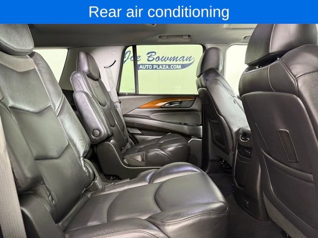 Used 2019 Cadillac Escalade Luxury image 23