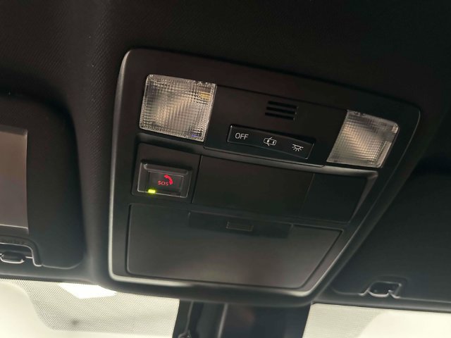 Used 2020 Toyota Tacoma TRD Sport AWD/4WD image 47
