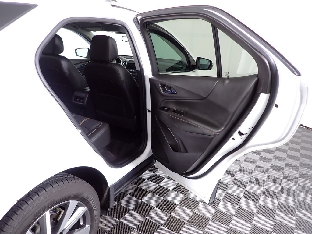 Used 2022 Chevrolet Equinox Premier AWD/4WD image 35