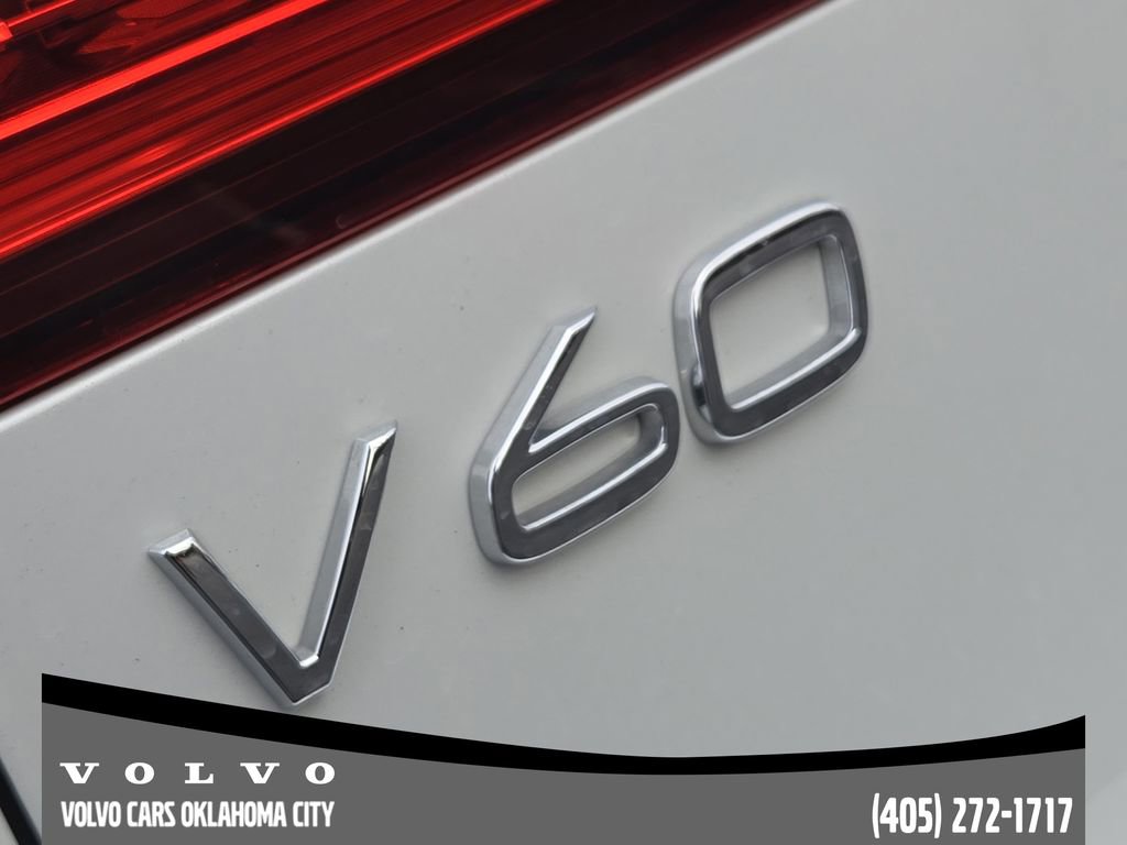 Certified 2025 Volvo V60 B5 Cross Country Plus image 10