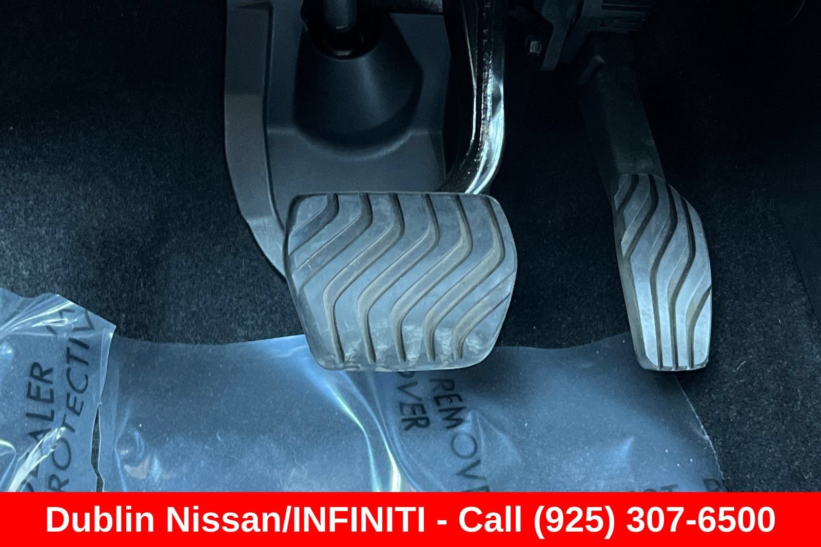 Used 2023 Nissan Ariya FWD image 42