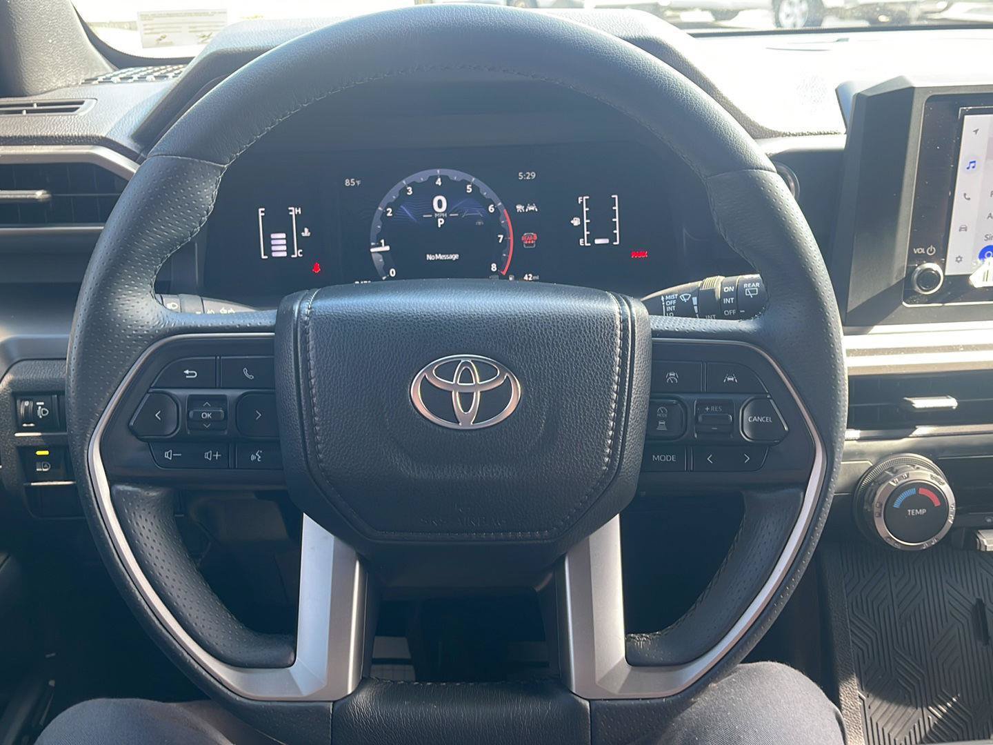 Used 2026 Toyota 4Runner SR5 AWD/4WD image 19
