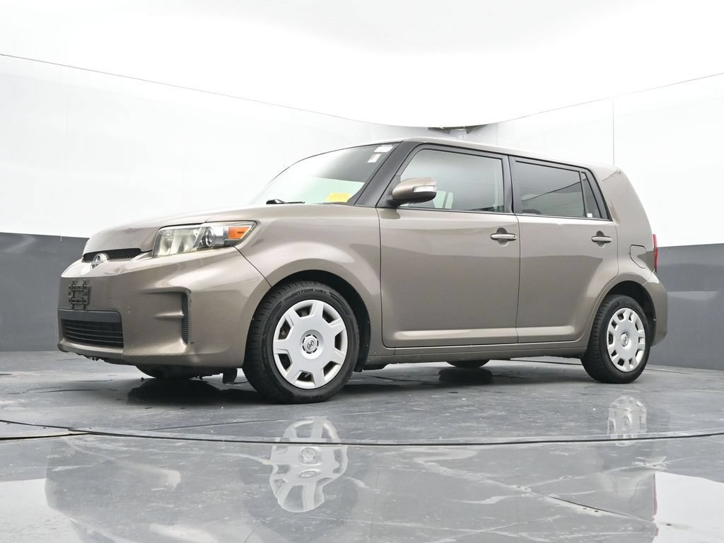 Used 2011 Scion xB FWD image 25