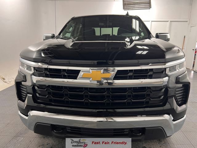 New 2026 Chevrolet Silverado 1500 LT w/ Z71 Off-Road Package AWD/4WD image 2