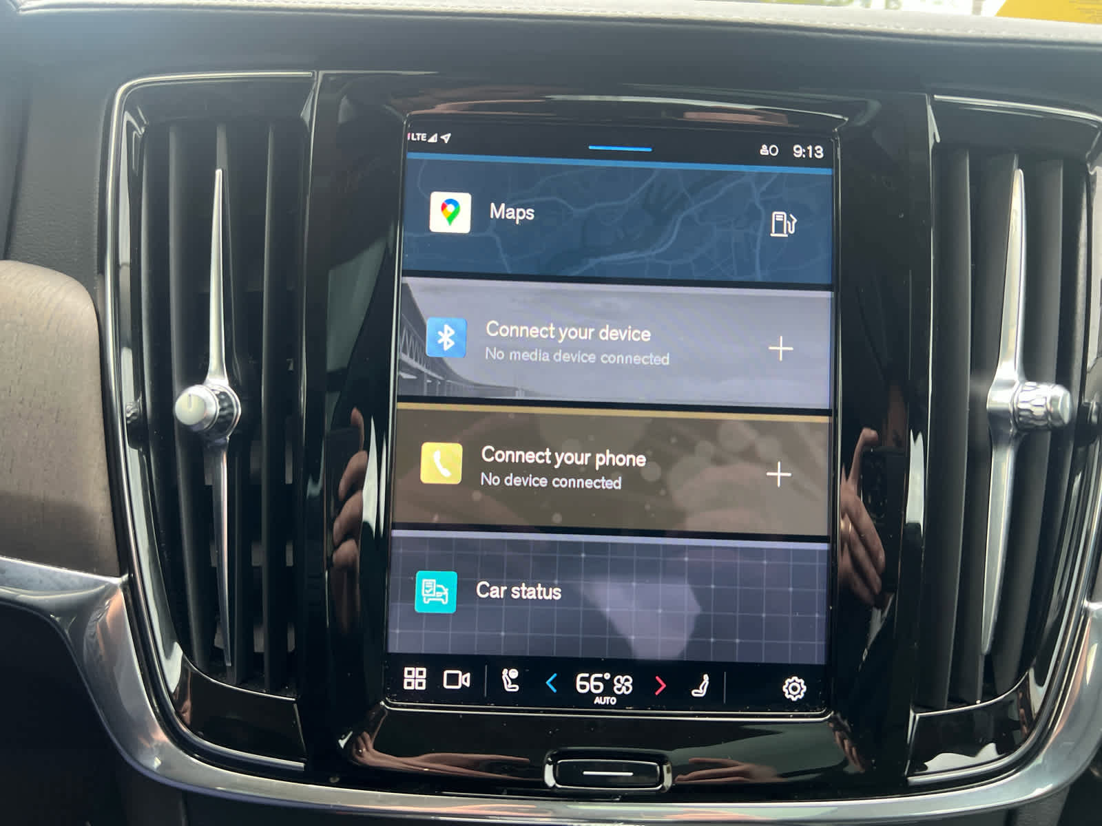 Certified 2022 Volvo S90 B6 Inscription w/ Advanced Package image 18