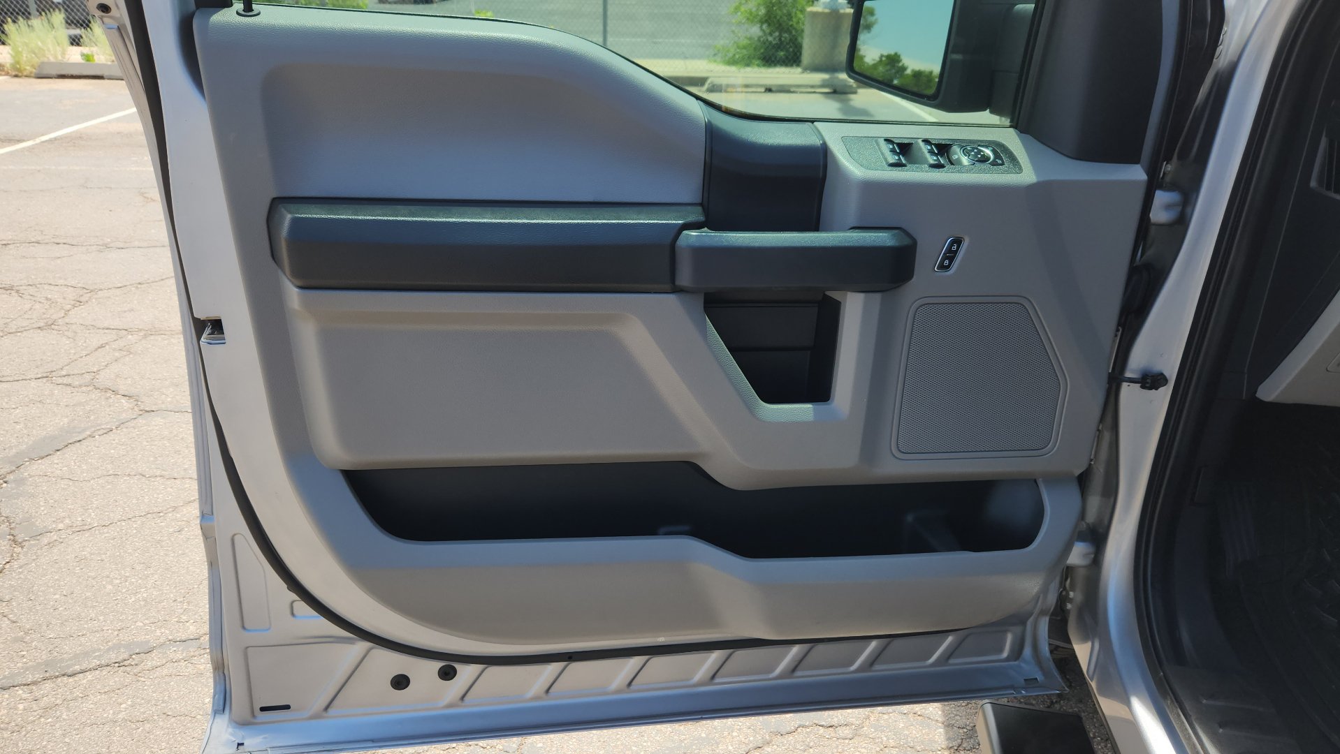 Used 2020 Ford F150 XL w/ Equipment Group 101A Mid AWD/4WD image 16