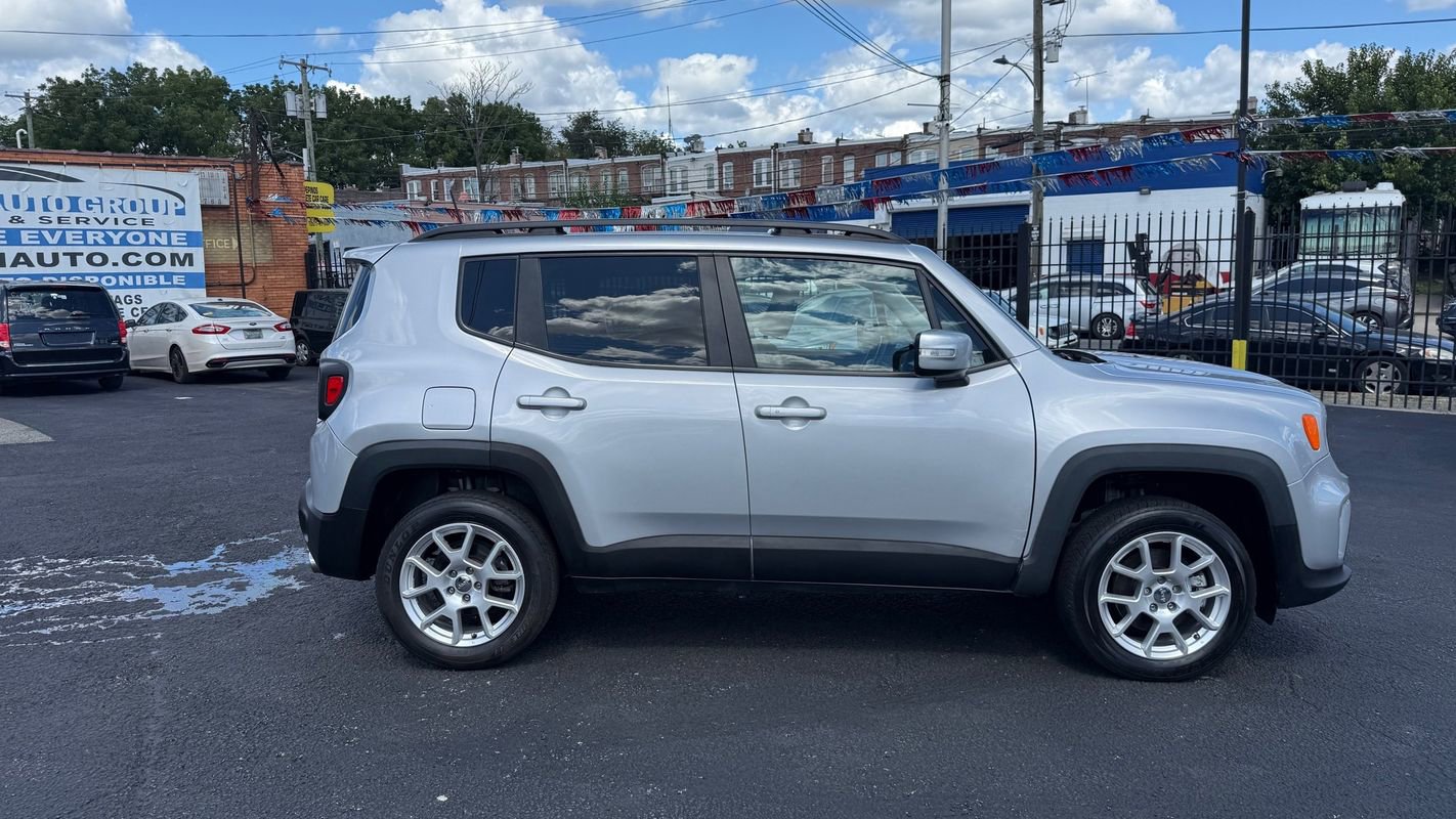 Used 2021 Jeep Renegade Limited image 5