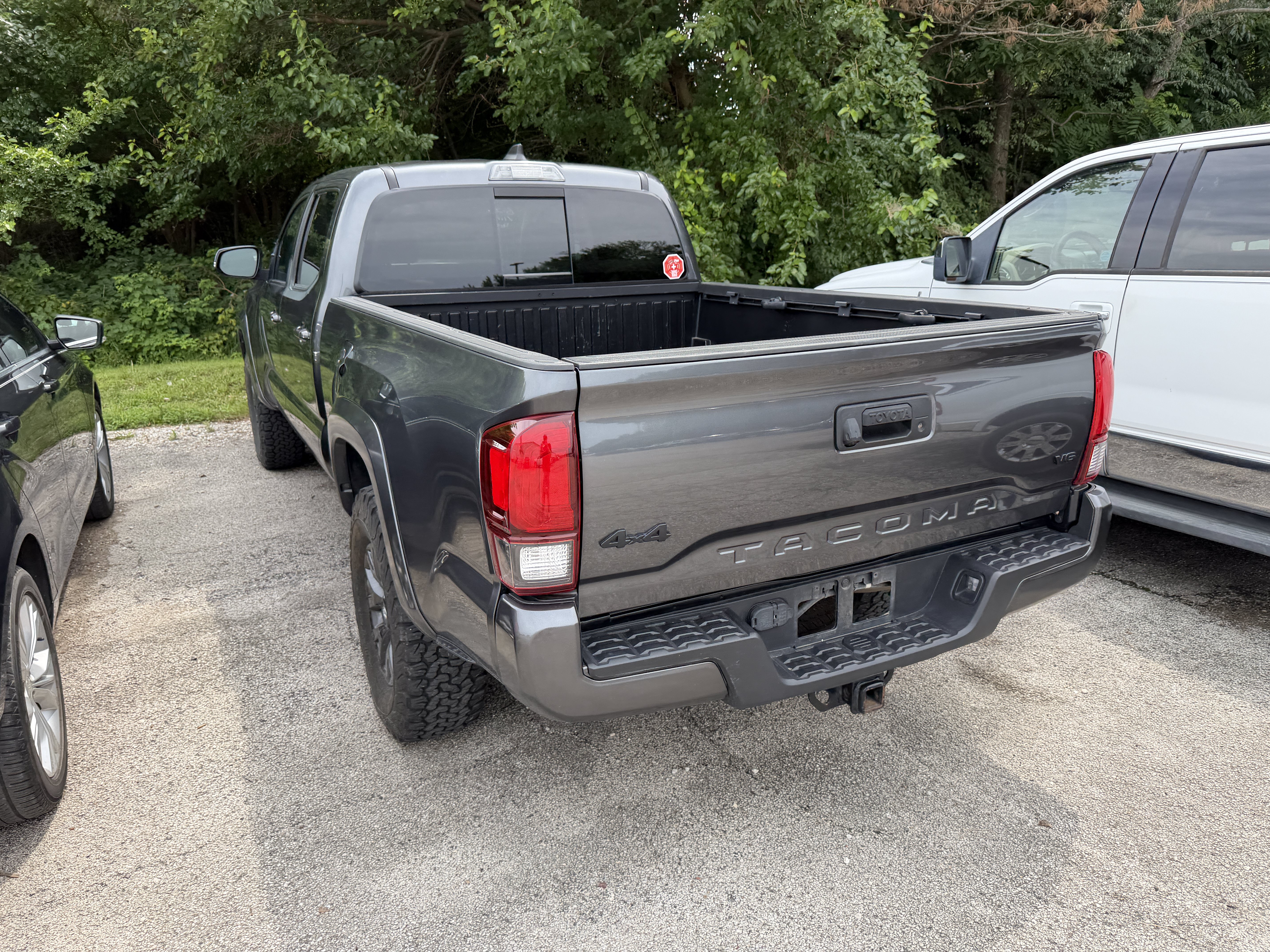 Used 2023 Toyota Tacoma SR5 w/ Technology Package AWD/4WD image 11