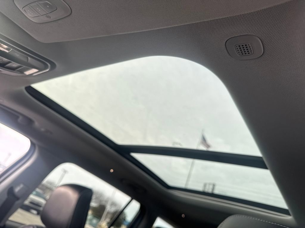 Used 2021 Jeep Grand Cherokee L Limited image 18