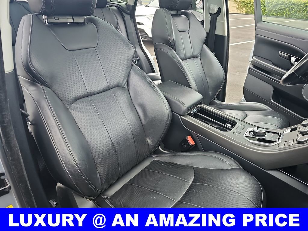 Used 2019 Land Rover Range Rover Evoque SE Premium image 10