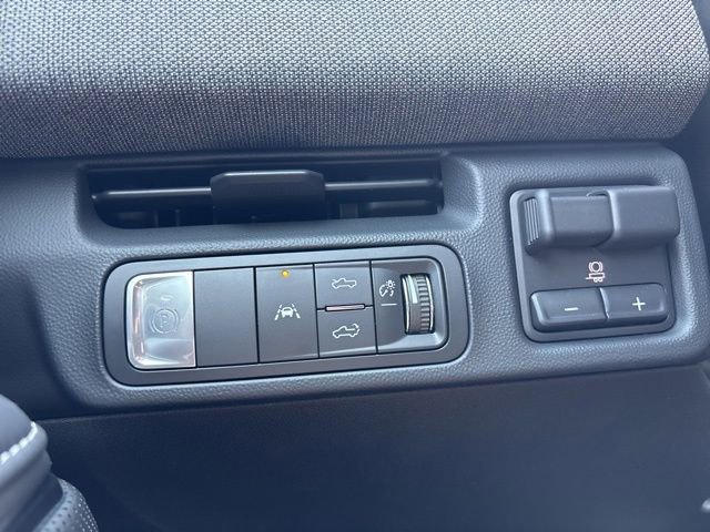 New 2026 GMC Sierra EV Elevation image 38