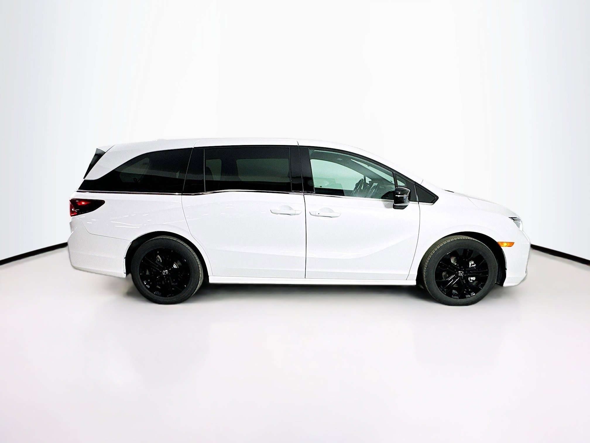 Used 2025 Honda Odyssey Sport-L image 10