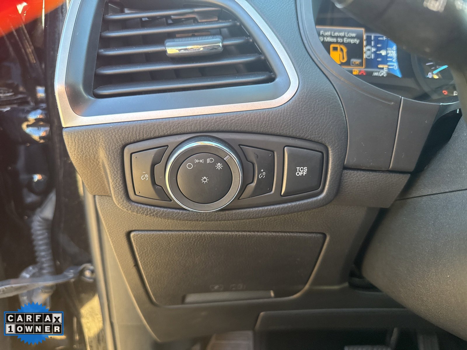 Used 2024 Ford Edge SEL image 14