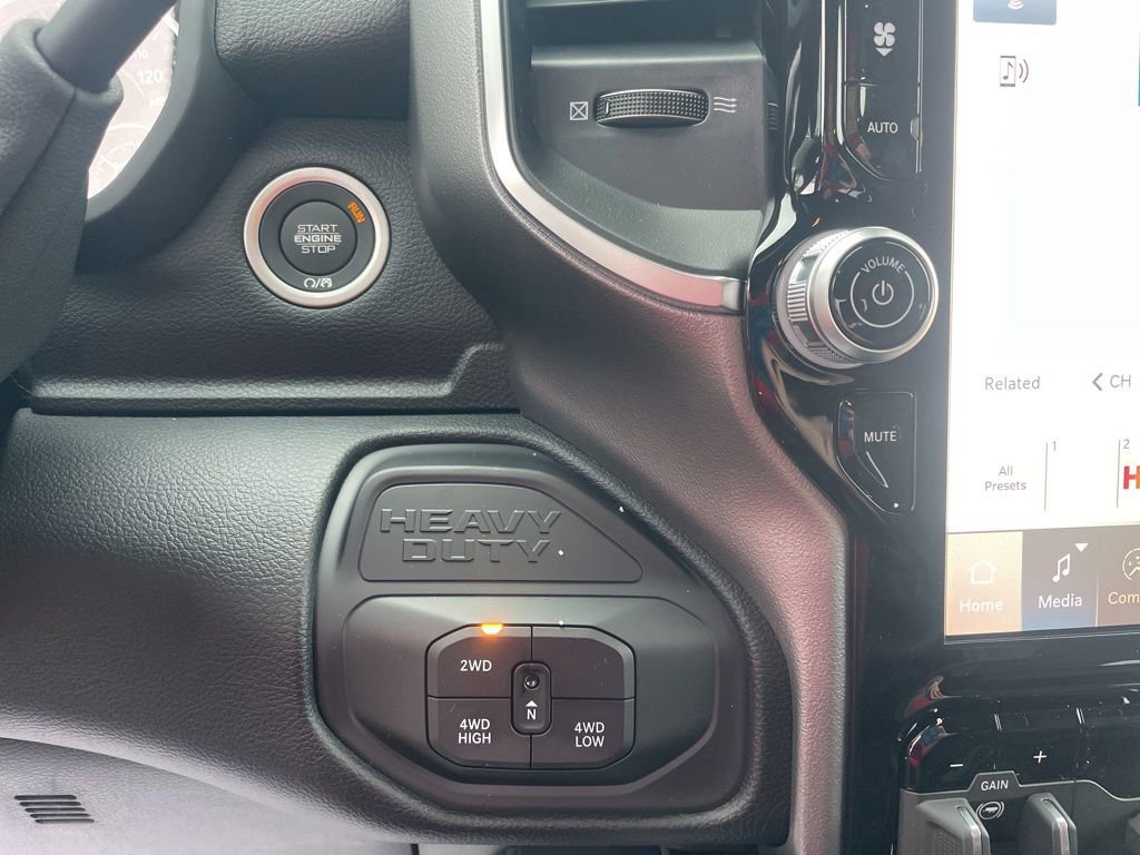 New 2026 RAM 3500 Big Horn image 28