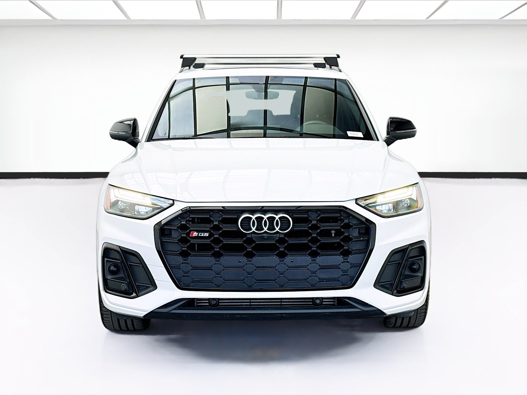 Used 2021 Audi SQ5 Premium Plus w/ Premium Plus Package AWD/4WD image 2