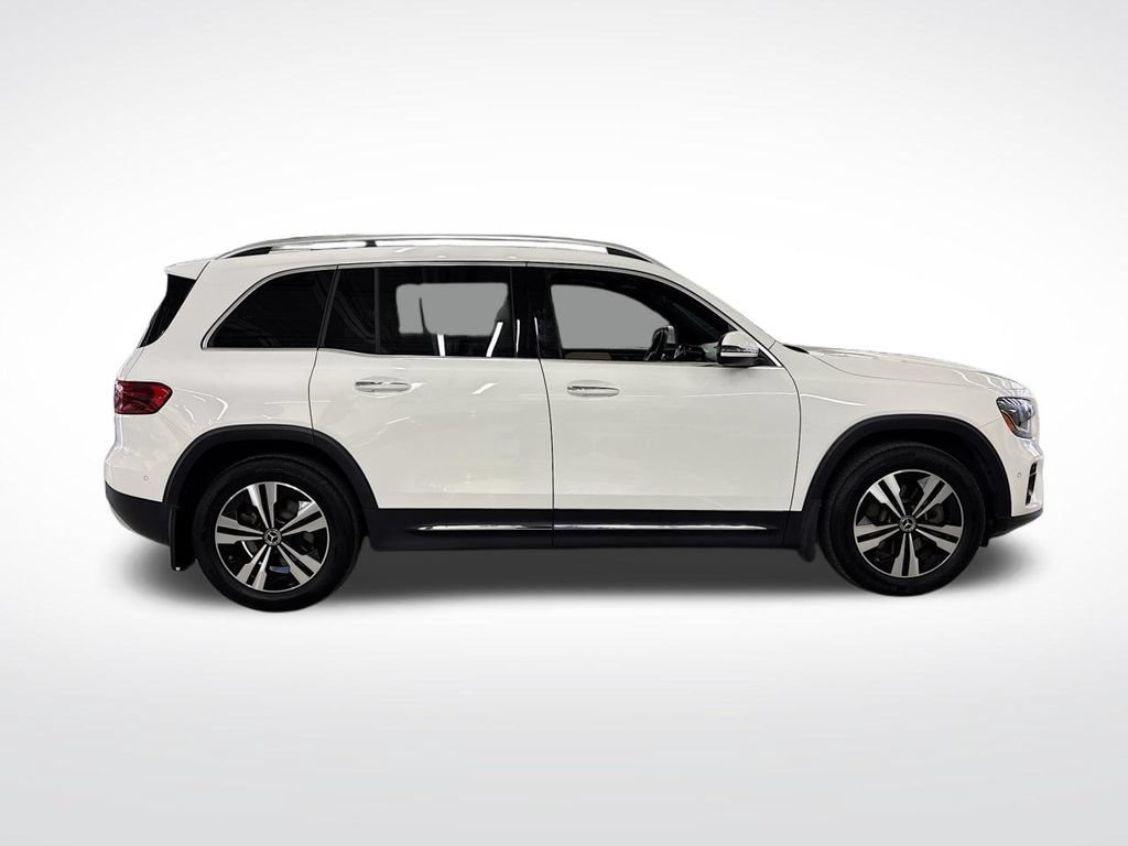 Used 2025 Mercedes-Benz GLB 250 image 6