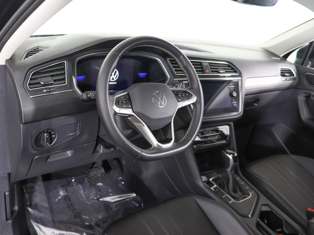 Used 2023 Volkswagen Tiguan SE FWD image 27