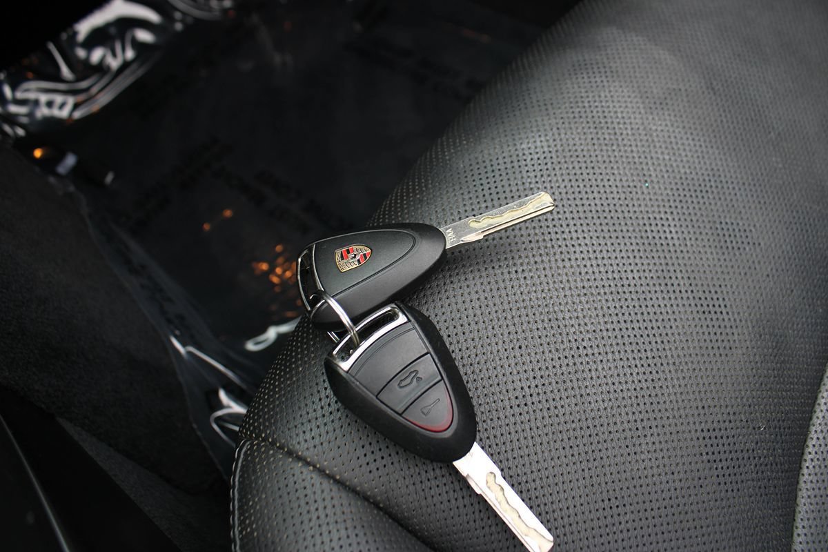 Used 2010 Porsche 911 Carrera S RWD image 30