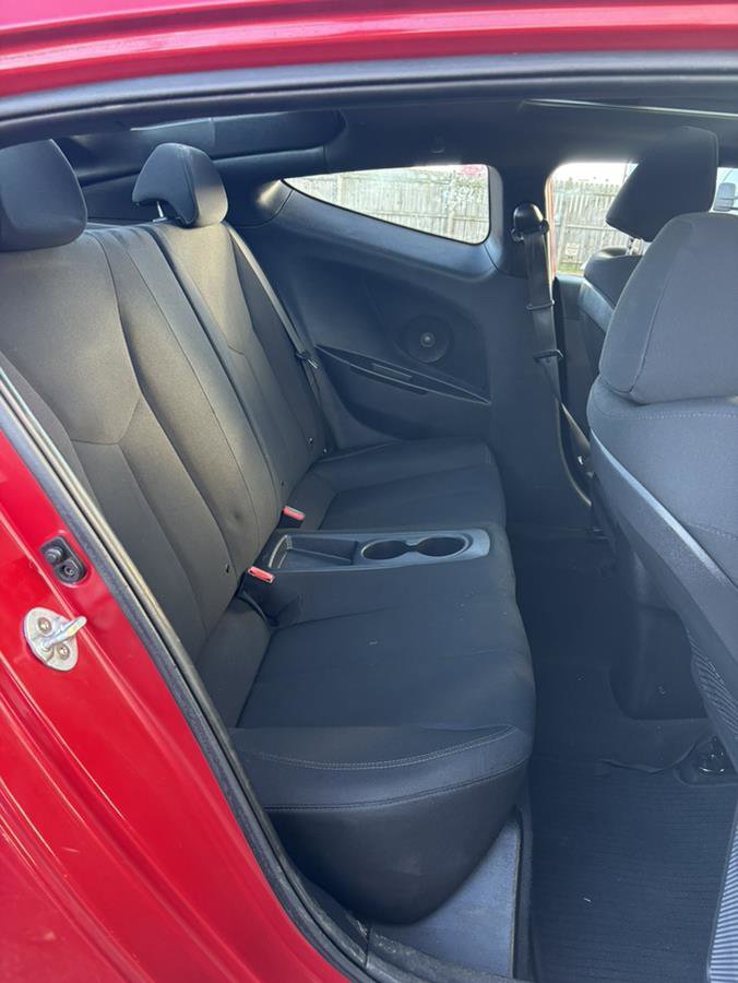 Used 2017 Hyundai Veloster Value Edition image 13