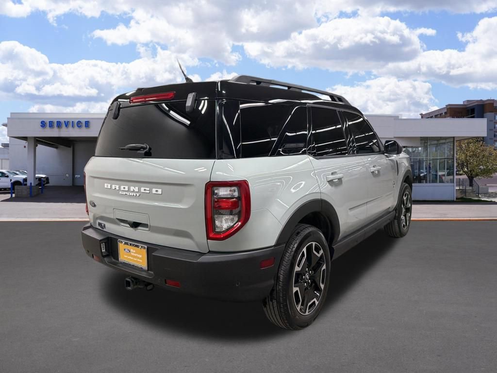 Certified 2022 Ford Bronco Sport Outer Banks w/ Tech Package AWD/4WD image 3
