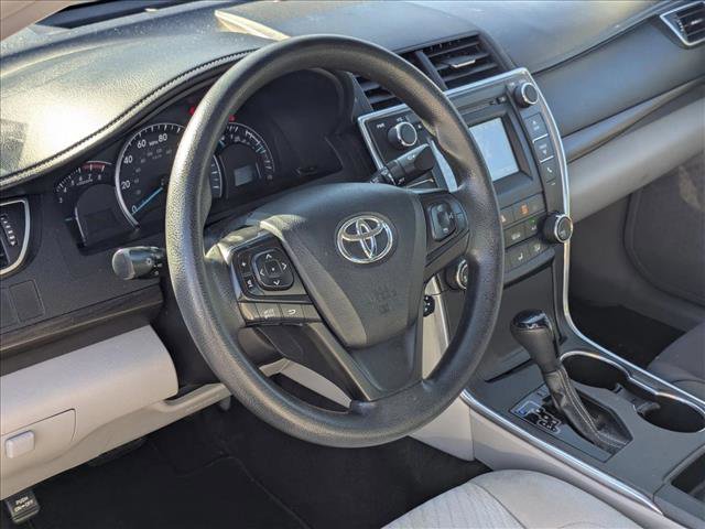 Used 2015 Toyota Camry LE image 8