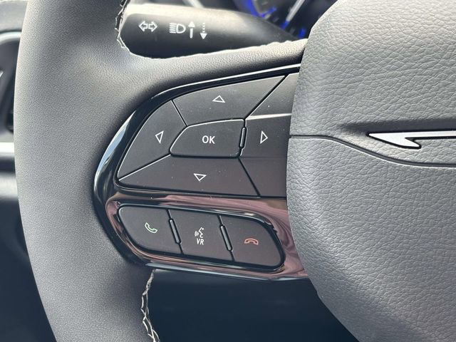 New 2027 Chrysler Pacifica Limited FWD image 21
