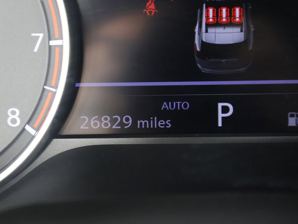 Used 2024 Nissan Rogue SV image 35