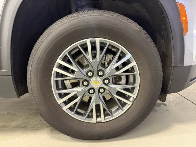 Certified 2025 Chevrolet Traverse LT image 32