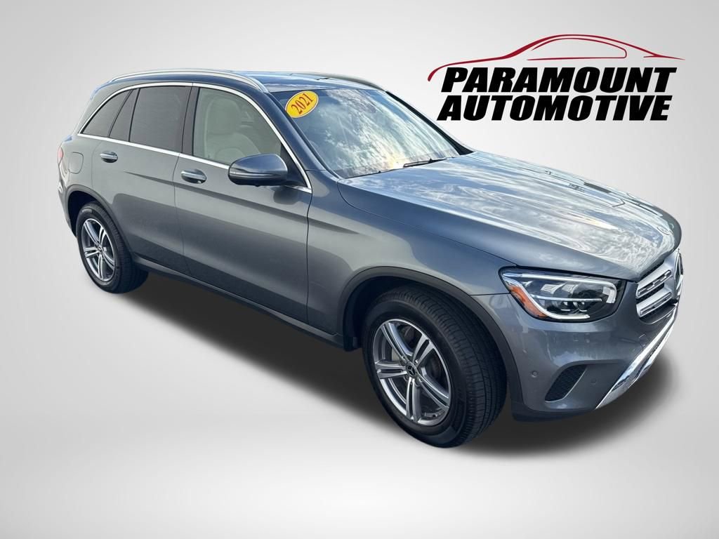 Used 2021 Mercedes-Benz GLC 300 4MATIC image 3