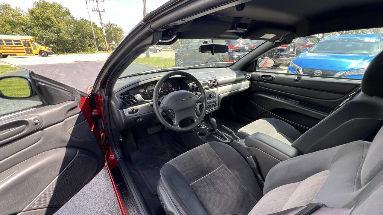 Used 2004 Chrysler Sebring LXi image 15