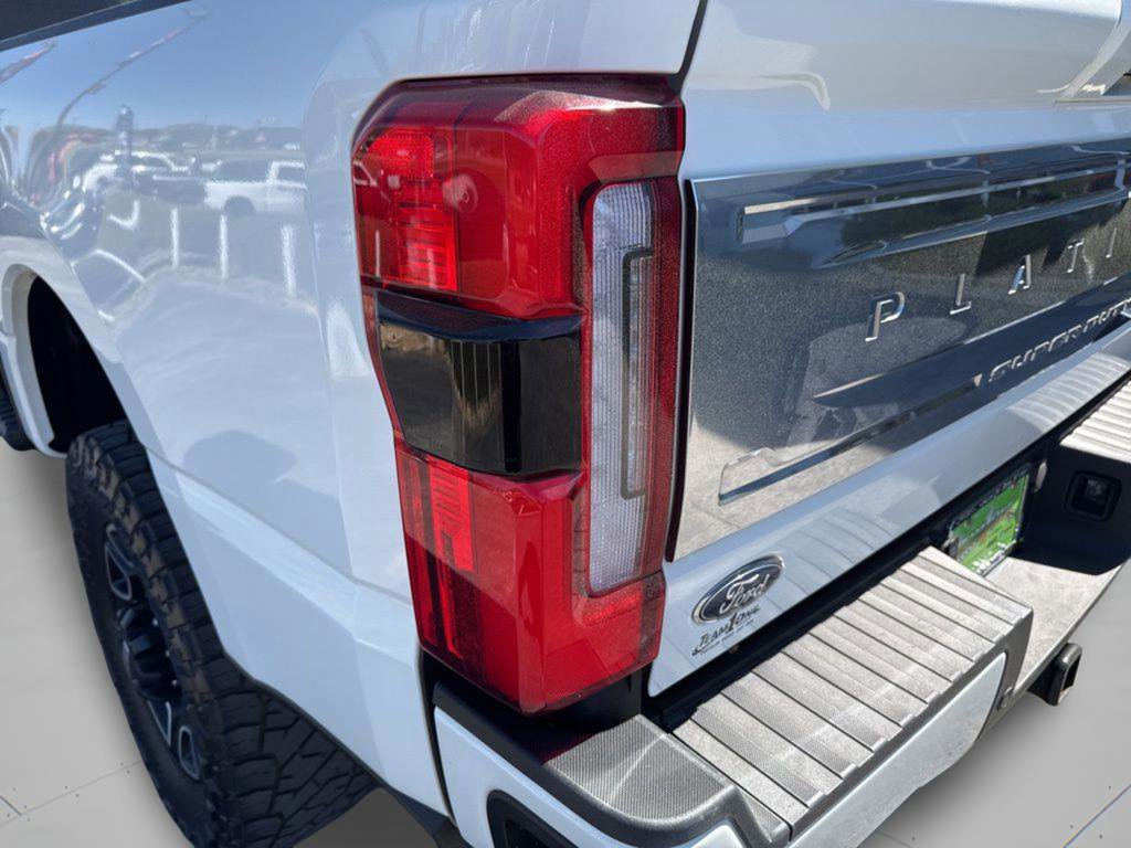 Used 2024 Ford F250 Platinum image 30