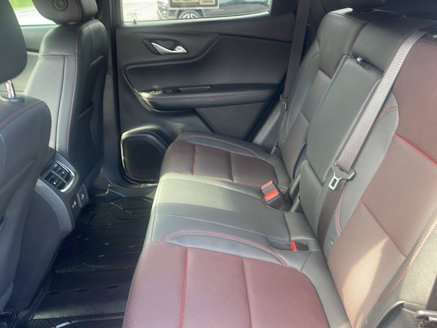 Used 2024 Chevrolet Blazer RS w/ Driver Confidence II Package FWD image 33