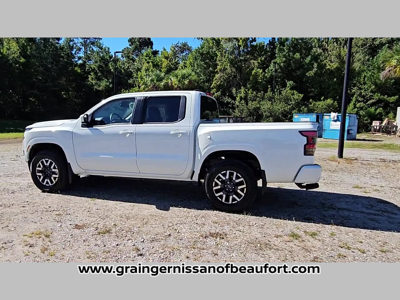 New 2026 Nissan Frontier SV image 28