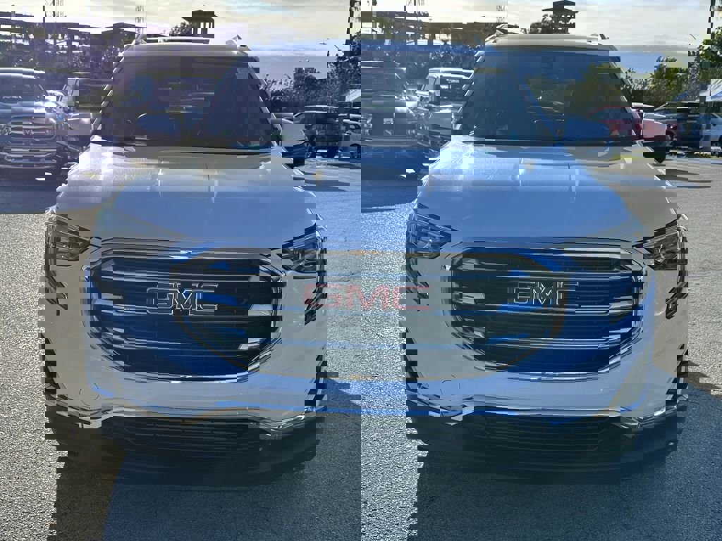 Used 2020 GMC Terrain SLT image 3