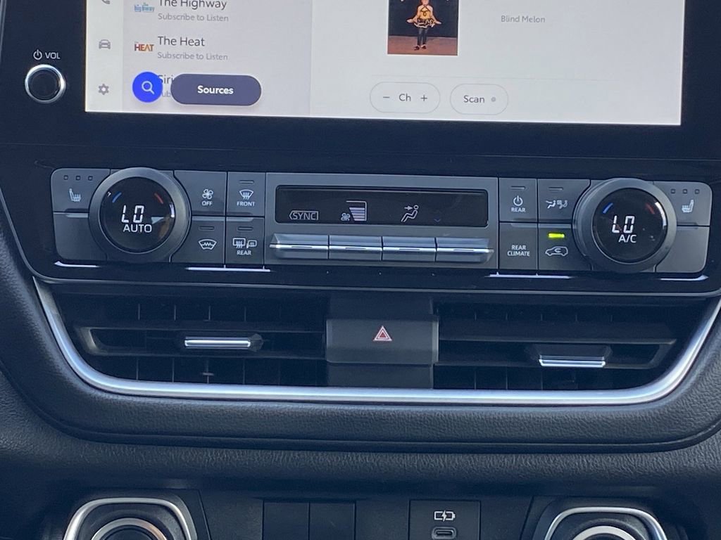 Certified 2025 Toyota Grand Highlander AWD image 29