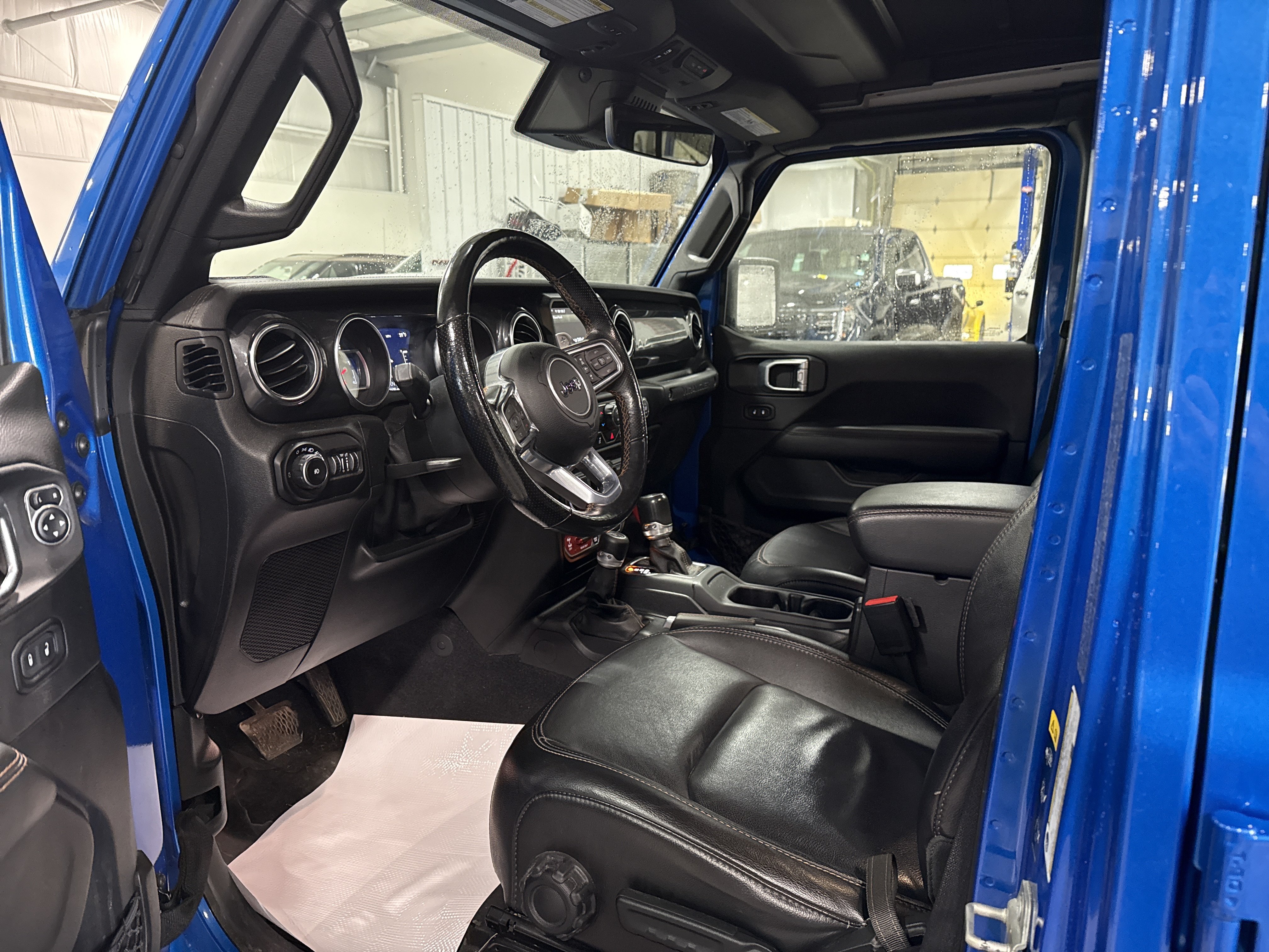 Used 2021 Jeep Wrangler Unlimited Rubicon w/ Trailer Tow Package AWD/4WD image 7