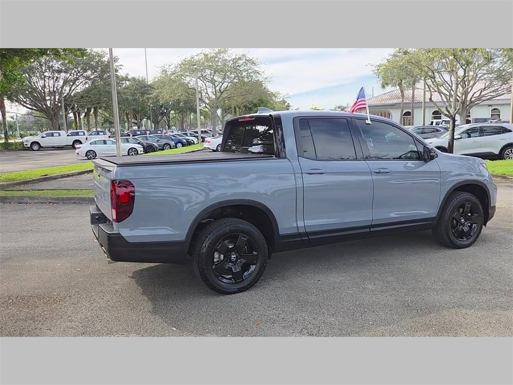 Used 2025 Honda Ridgeline Black Edition image 41