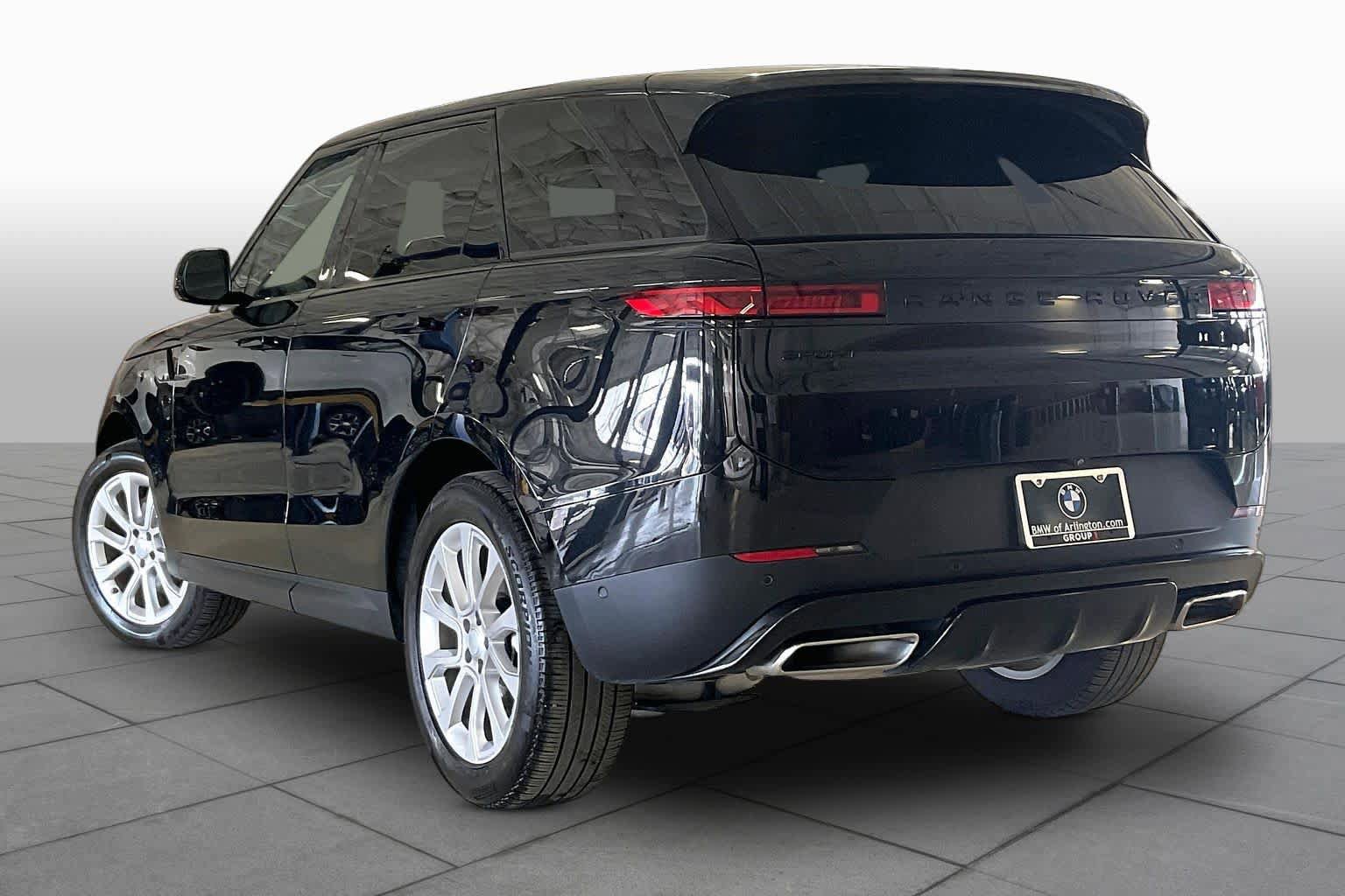 Used 2025 Land Rover Range Rover Sport SE AWD/4WD image 11