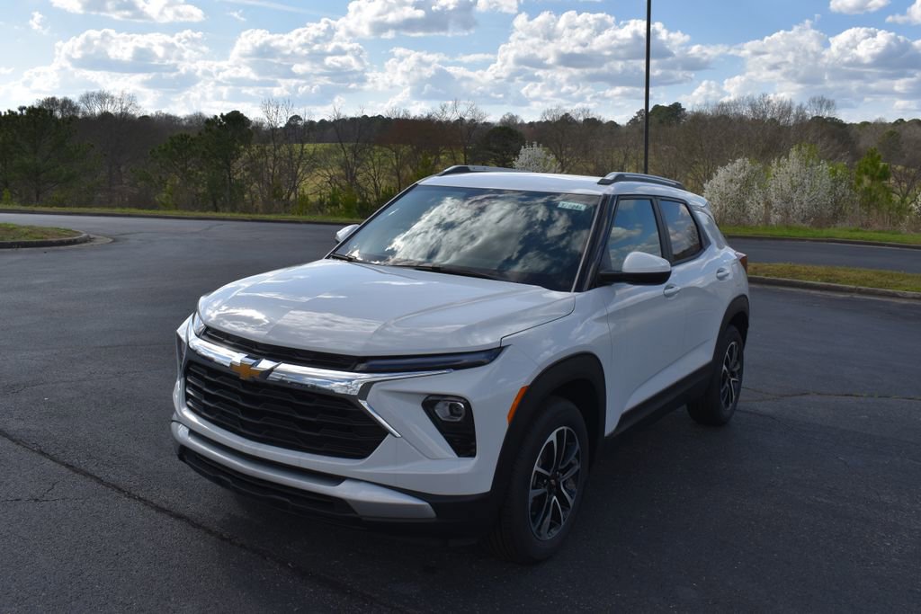 New 2026 Chevrolet TrailBlazer LT image 2