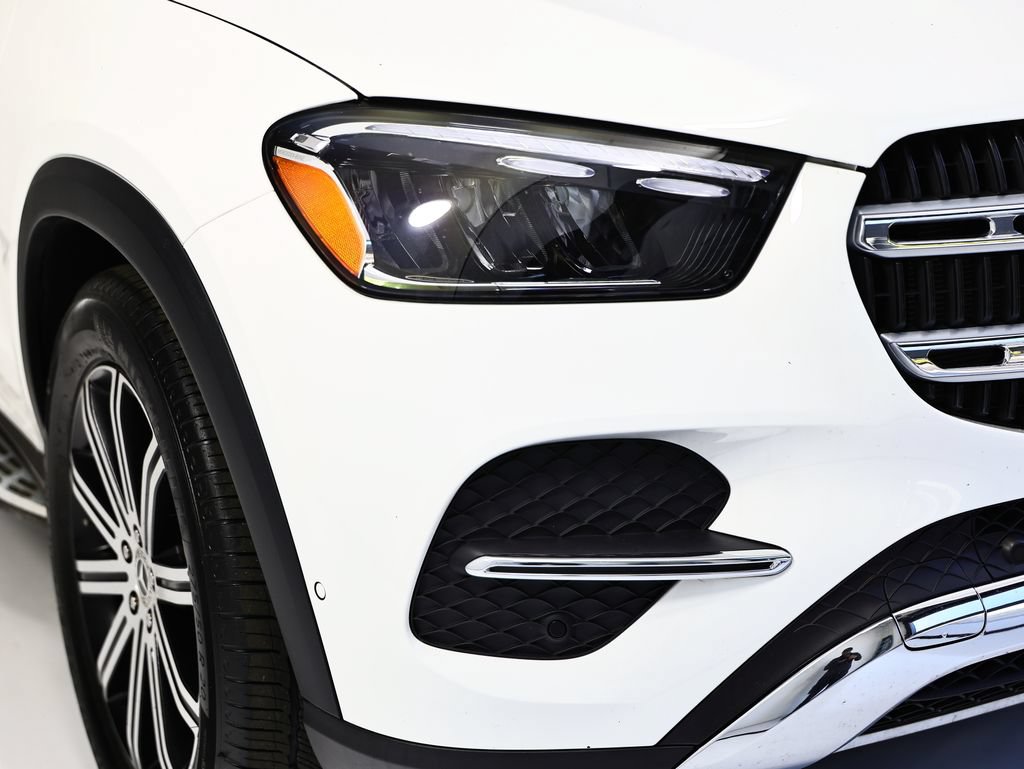 Used 2026 Mercedes-Benz GLE 350 4MATIC w/ Winter Package image 18