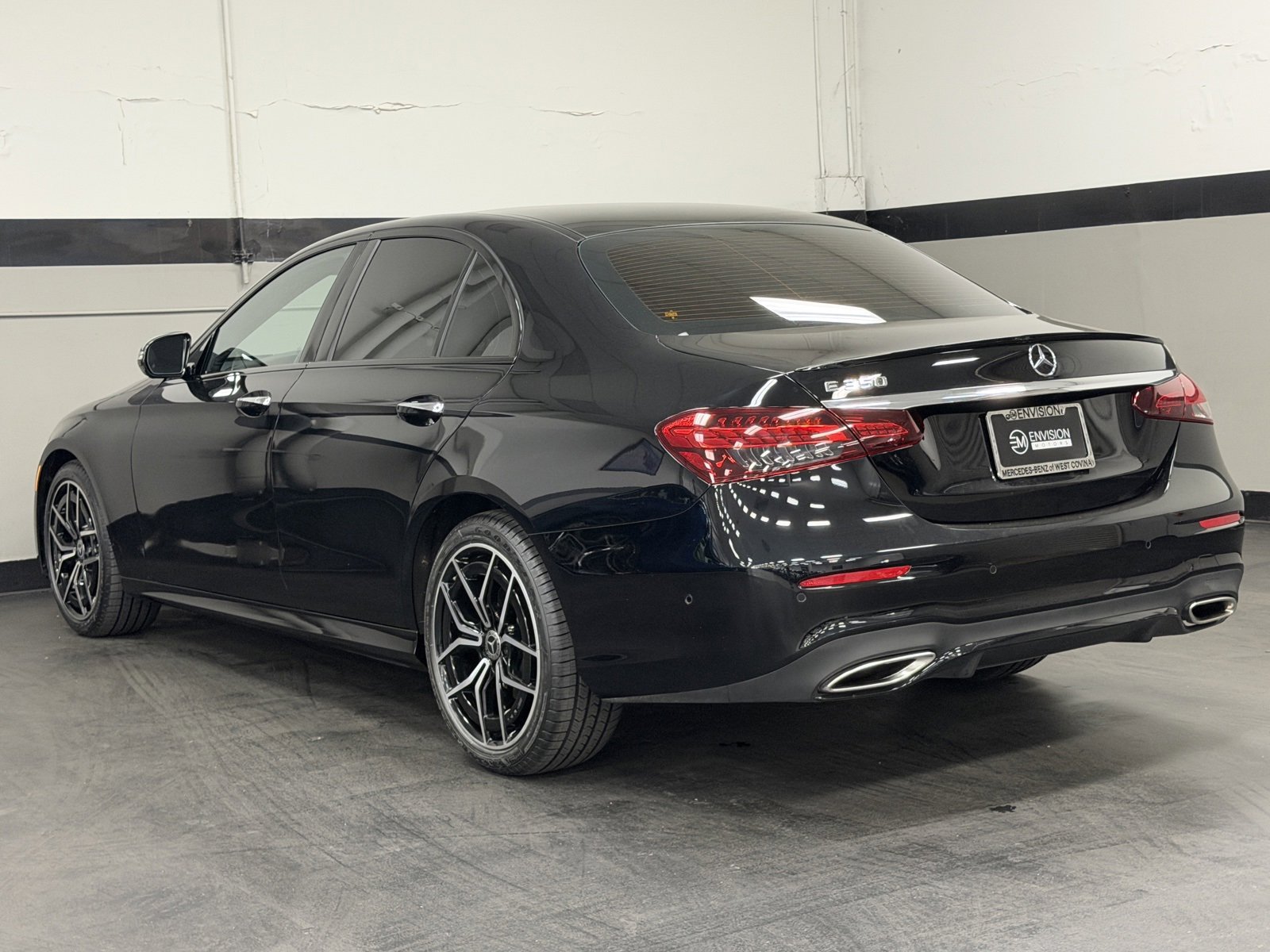 Used 2023 Mercedes-Benz E 350 Sedan image 10